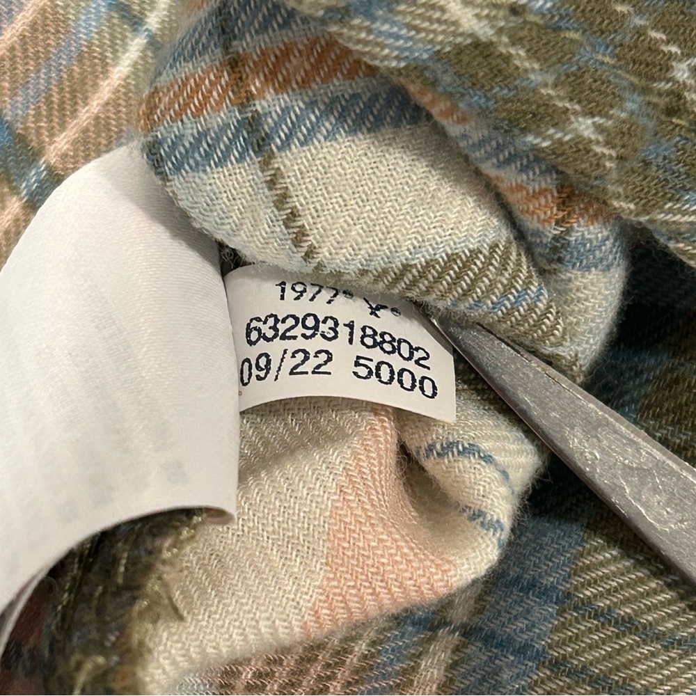American Eagle Men’s pearl snap Plaid Flannel Long Sleeve Shirt Size Small - Picture 9 of 12